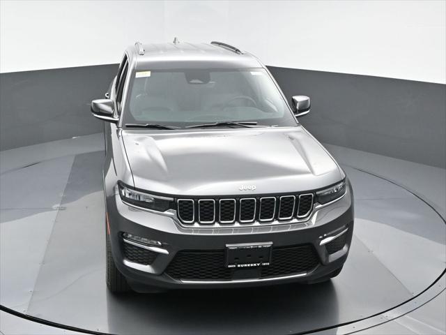 new 2025 Jeep Grand Cherokee car, priced at $43,881