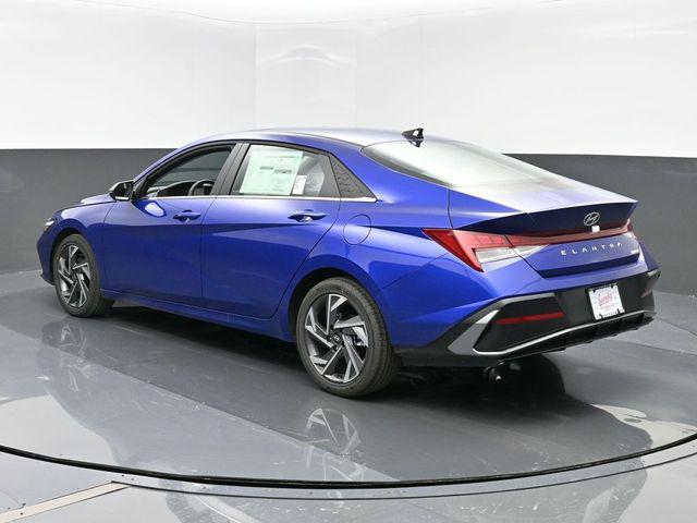 new 2025 Hyundai Elantra car, priced at $28,290