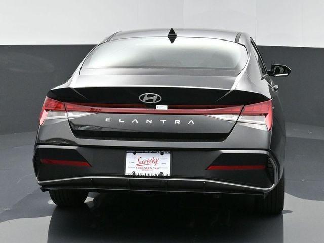 new 2025 Hyundai Elantra car, priced at $27,235