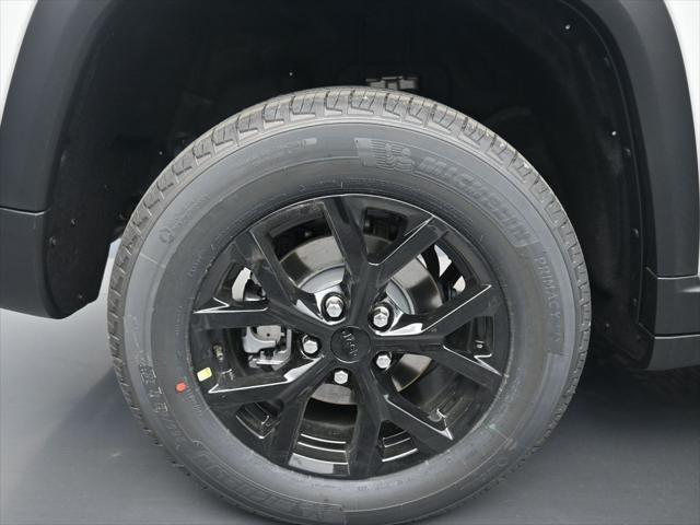 new 2025 Jeep Grand Cherokee car, priced at $46,135