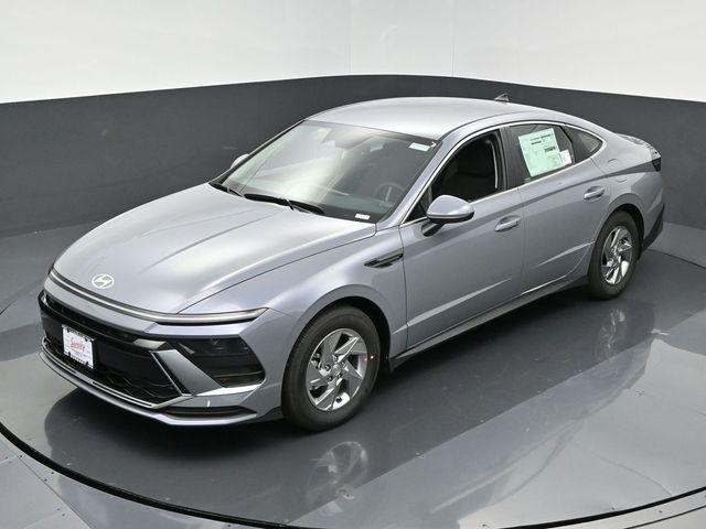 new 2025 Hyundai Sonata car, priced at $28,415