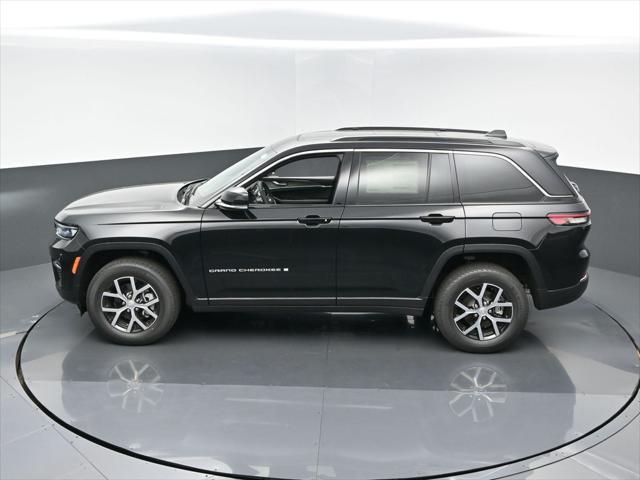 new 2025 Jeep Grand Cherokee car, priced at $42,450