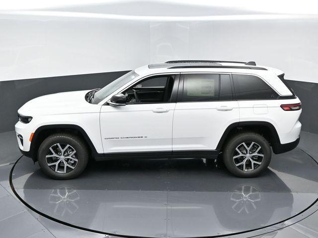 new 2024 Jeep Grand Cherokee car, priced at $50,500