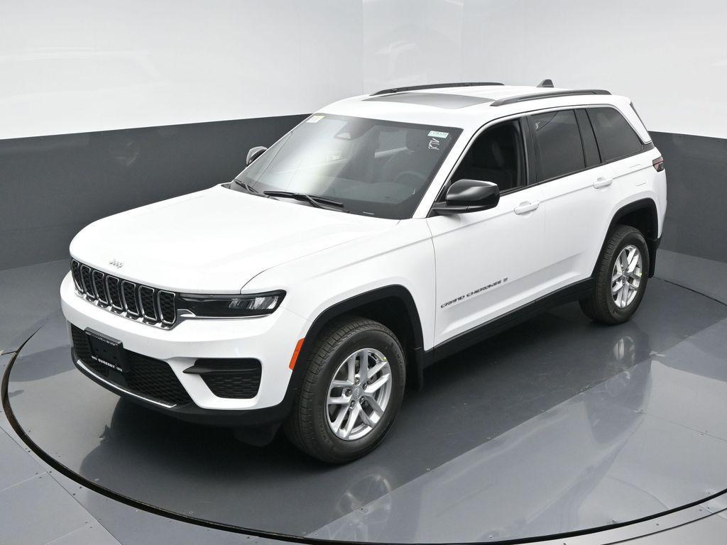 new 2025 Jeep Grand Cherokee car, priced at $41,750