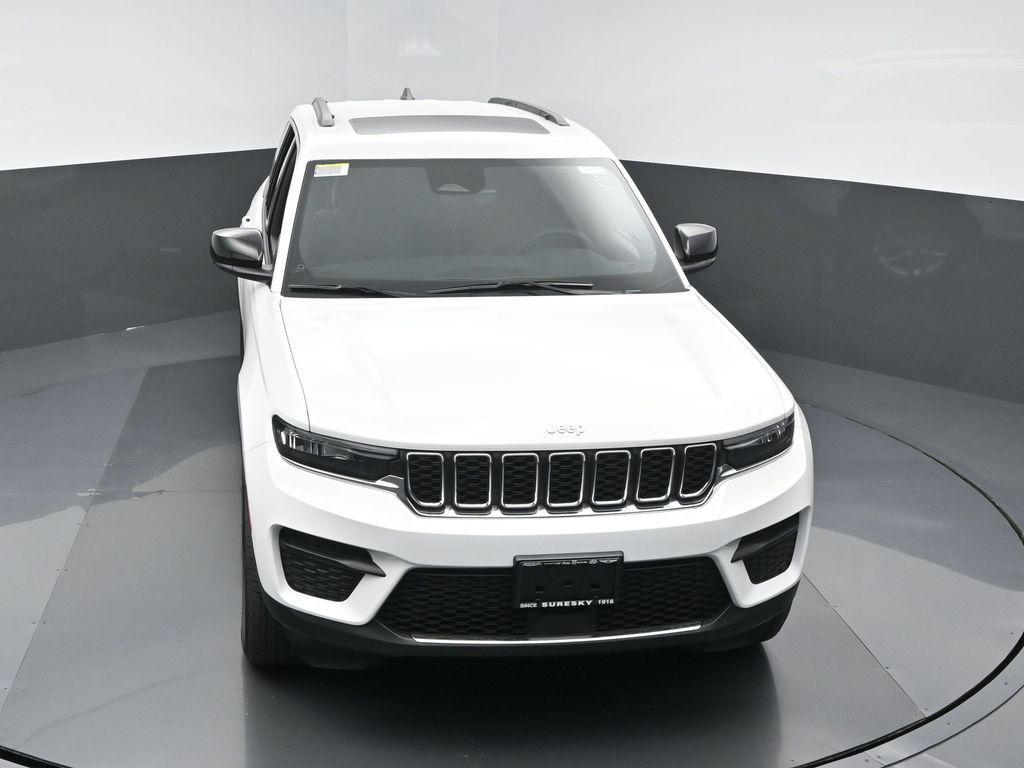 new 2025 Jeep Grand Cherokee car, priced at $41,750