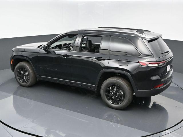 new 2025 Jeep Grand Cherokee car, priced at $46,530