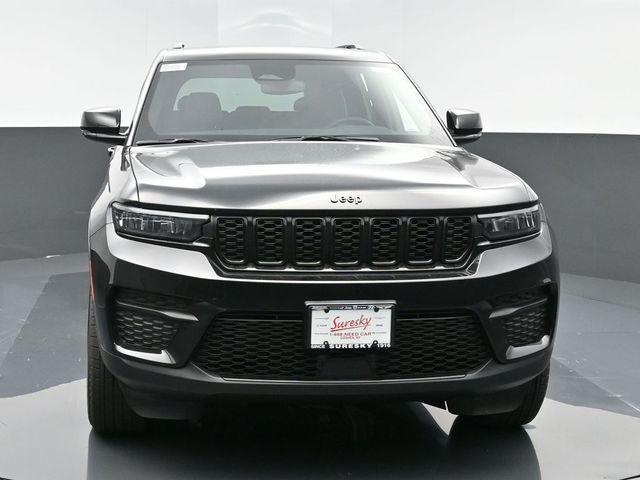 new 2025 Jeep Grand Cherokee car, priced at $46,530