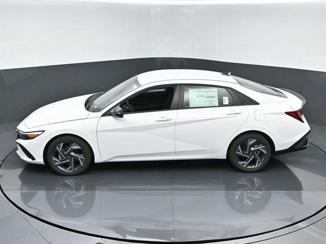 new 2025 Hyundai Elantra car, priced at $25,135