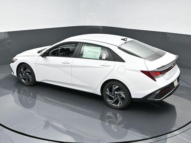 new 2025 Hyundai Elantra car, priced at $25,135