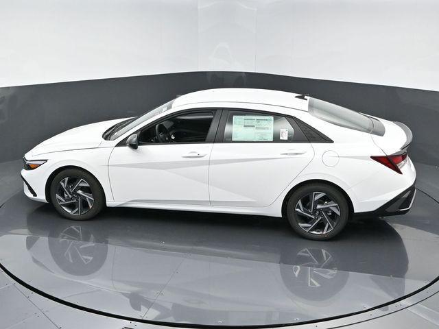 new 2025 Hyundai Elantra car, priced at $25,135