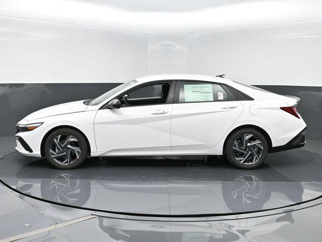 new 2025 Hyundai Elantra car, priced at $25,135