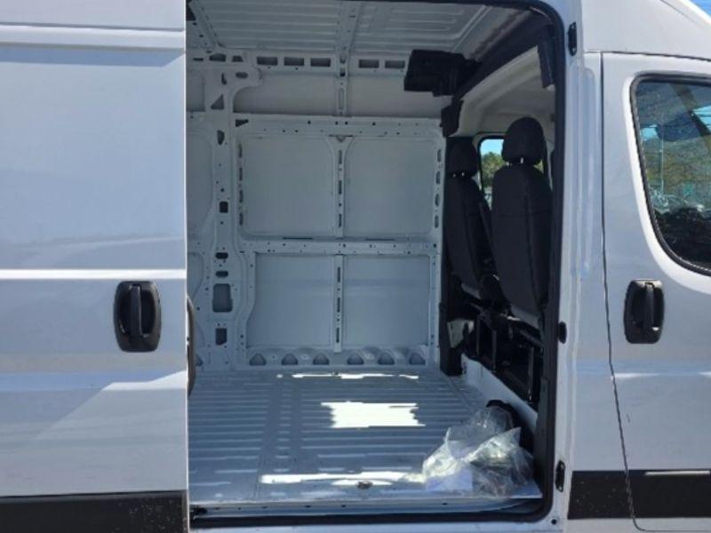 new 2025 Ram ProMaster 2500 car, priced at $48,390