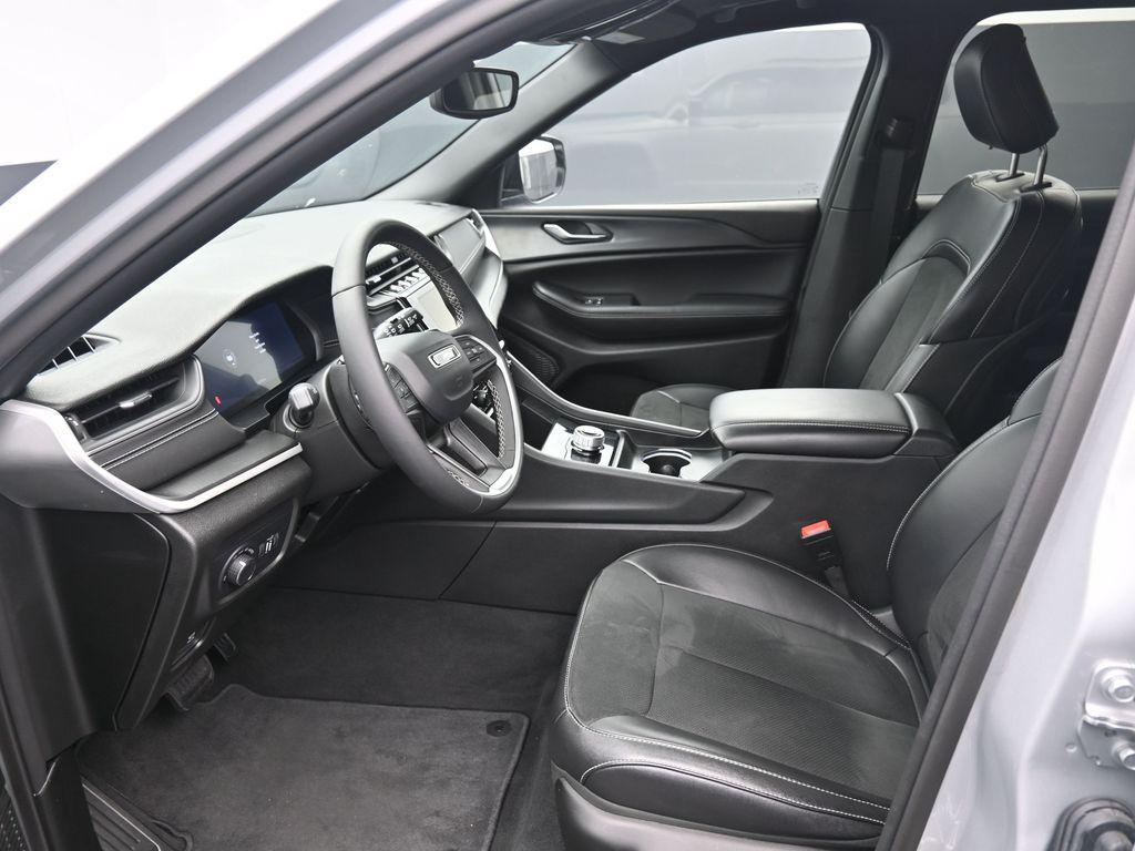 used 2024 Jeep Grand Cherokee L car, priced at $36,995