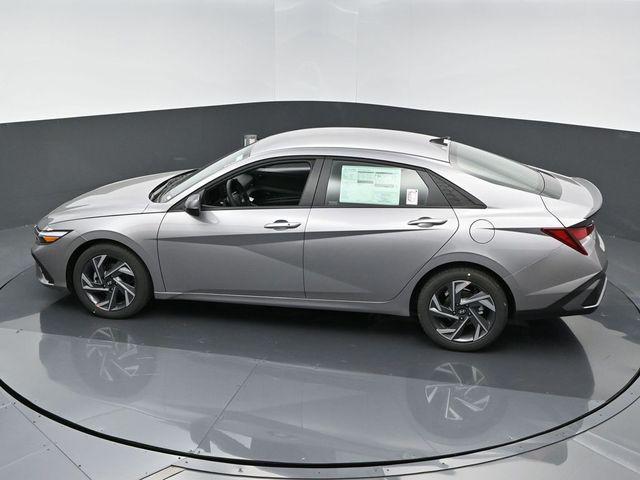 new 2025 Hyundai Elantra car, priced at $24,665