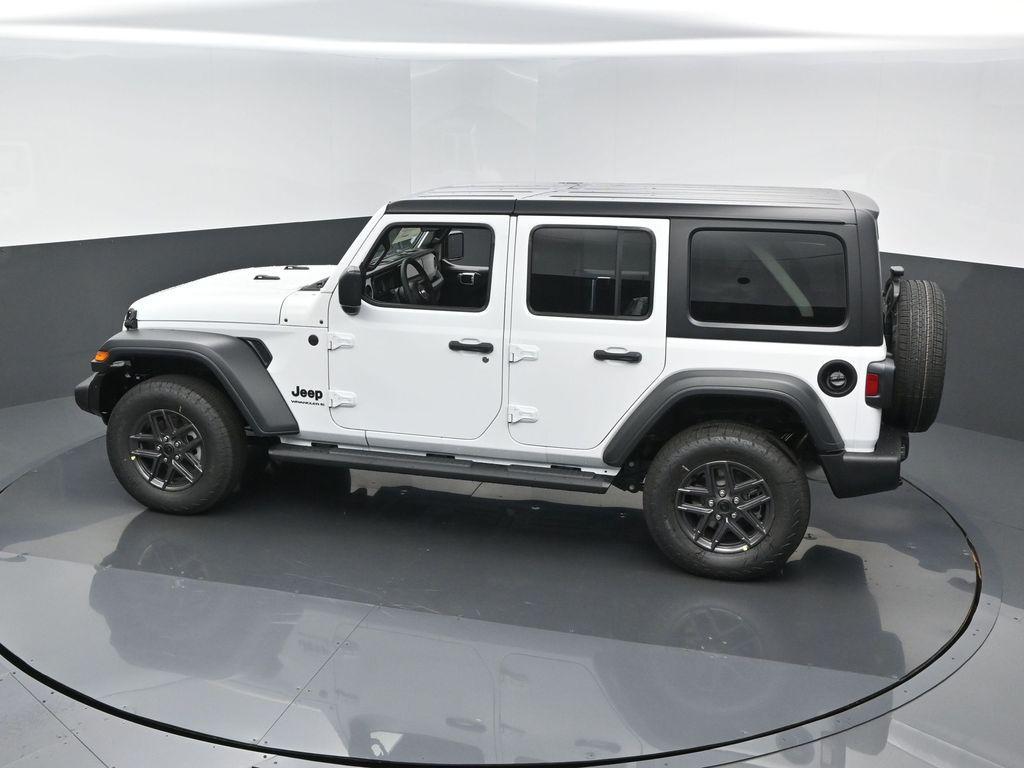new 2025 Jeep Wrangler car, priced at $47,170