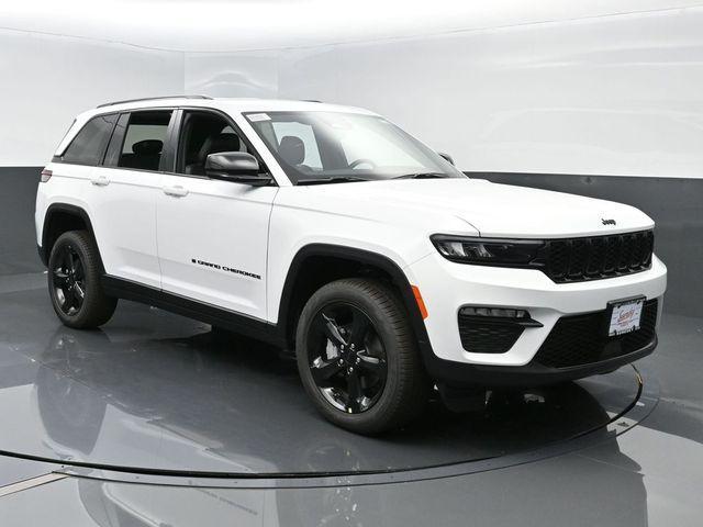 new 2024 Jeep Grand Cherokee car, priced at $50,500