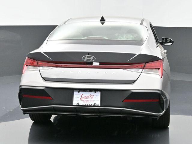 new 2025 Hyundai Elantra car, priced at $27,240