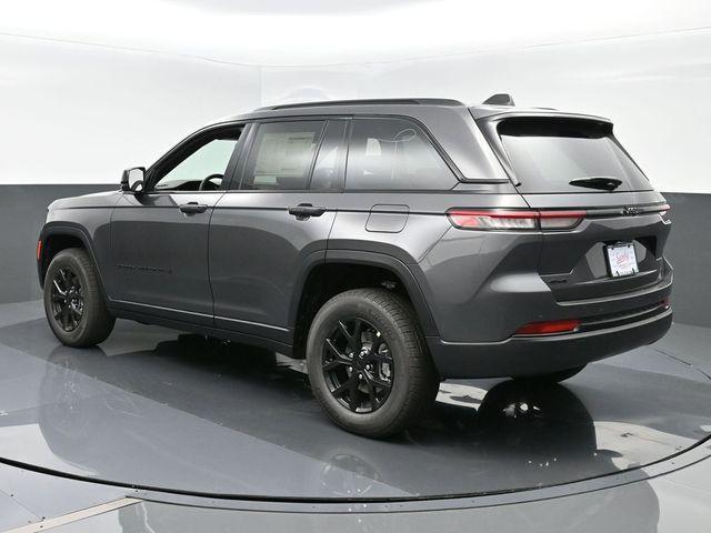 new 2024 Jeep Grand Cherokee car, priced at $46,000