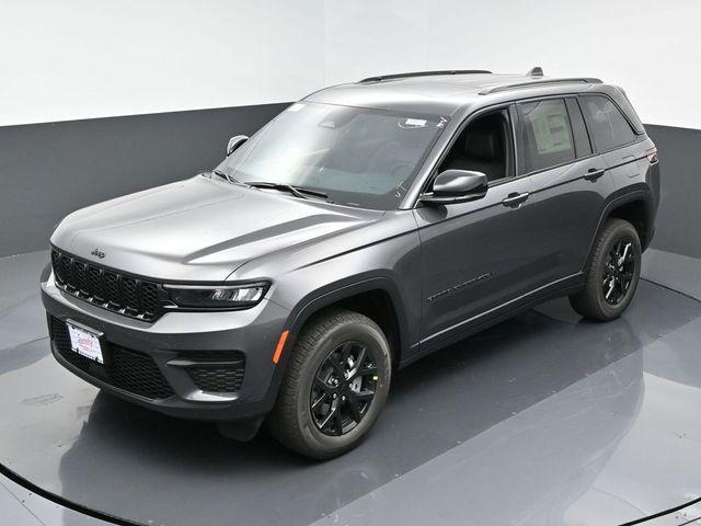 new 2024 Jeep Grand Cherokee car, priced at $46,000