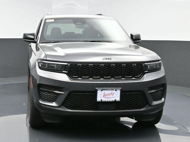 new 2024 Jeep Grand Cherokee car, priced at $46,000