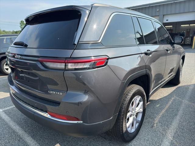 used 2022 Jeep Grand Cherokee car, priced at $34,995