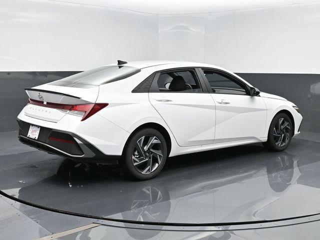 new 2025 Hyundai Elantra car, priced at $25,105