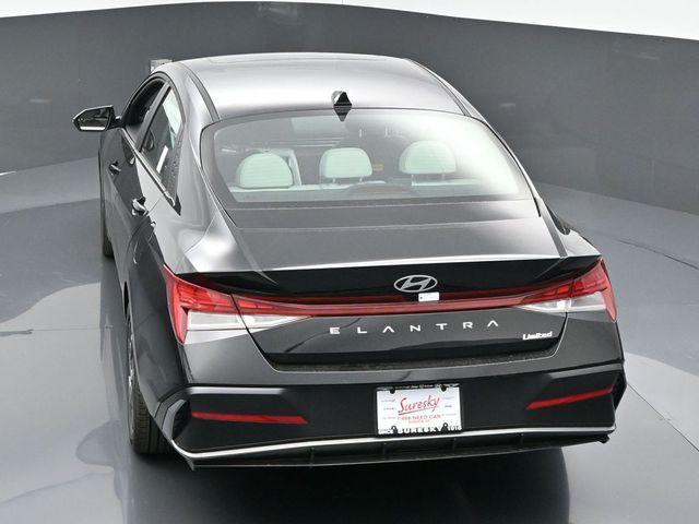 new 2025 Hyundai Elantra car, priced at $28,290