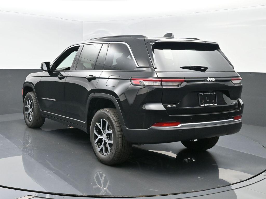 new 2025 Jeep Grand Cherokee car, priced at $47,760