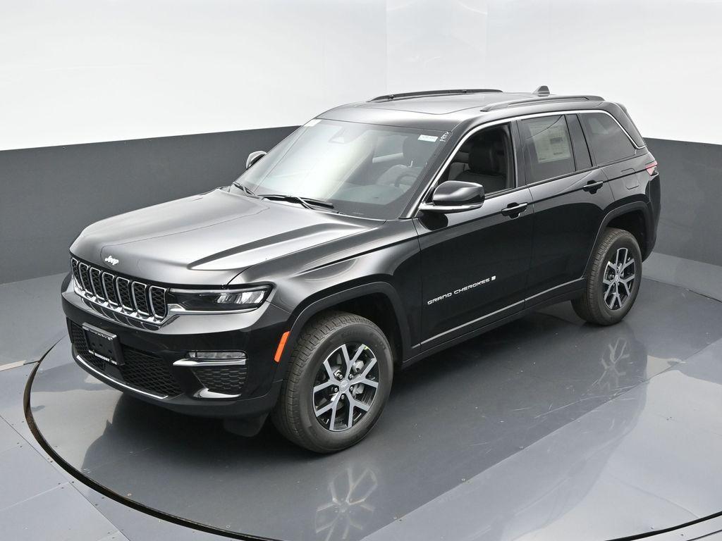 new 2025 Jeep Grand Cherokee car, priced at $47,760