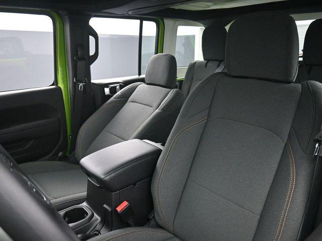 new 2025 Jeep Wrangler car, priced at $43,845