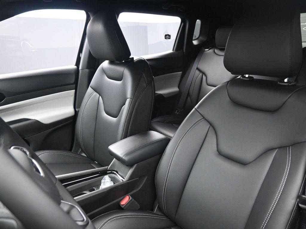 new 2025 Jeep Compass car, priced at $31,335