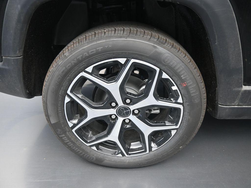 new 2025 Jeep Compass car, priced at $31,335