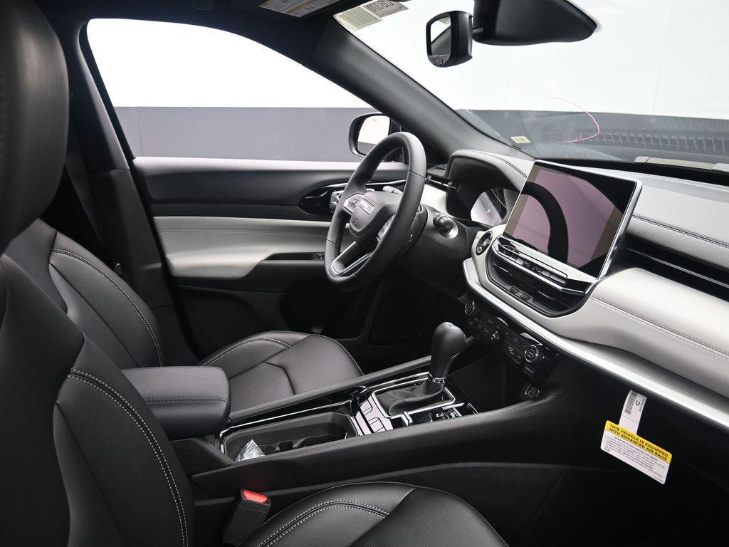 new 2025 Jeep Compass car, priced at $31,335