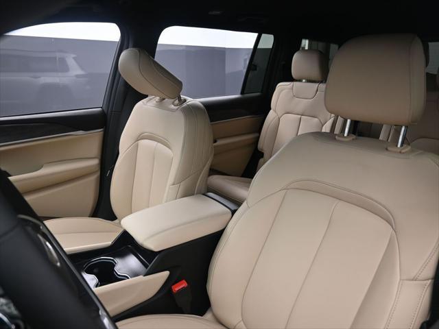 new 2025 Jeep Grand Cherokee L car, priced at $45,672