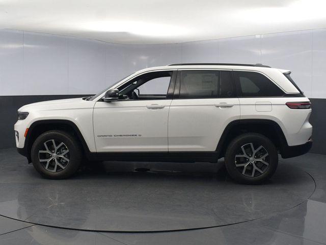 new 2024 Jeep Grand Cherokee car, priced at $52,215