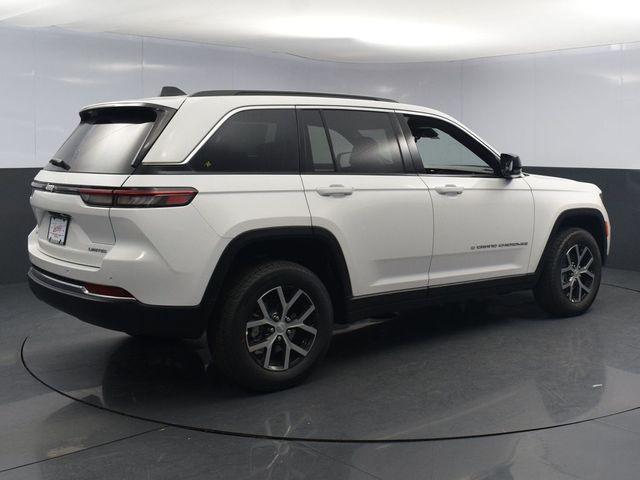 new 2024 Jeep Grand Cherokee car, priced at $52,215