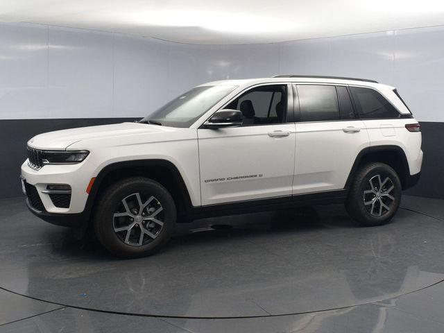 new 2024 Jeep Grand Cherokee car, priced at $52,215