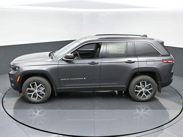 new 2025 Jeep Grand Cherokee car, priced at $50,235