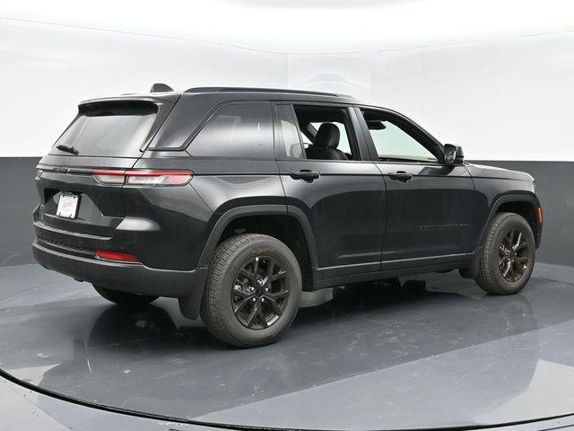 new 2025 Jeep Grand Cherokee car, priced at $46,255