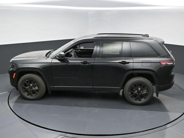 new 2025 Jeep Grand Cherokee car, priced at $46,255