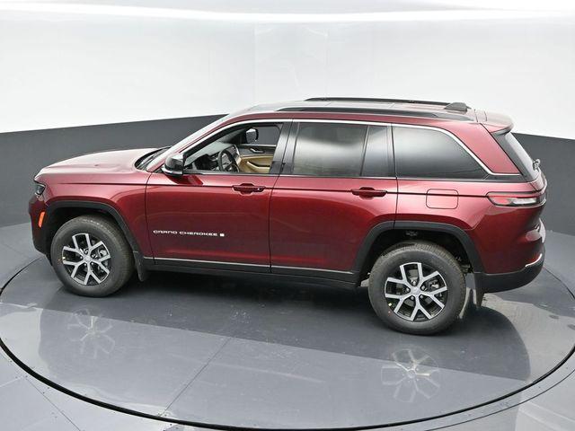 new 2025 Jeep Grand Cherokee car, priced at $50,235