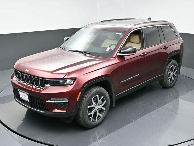 new 2025 Jeep Grand Cherokee car, priced at $50,235