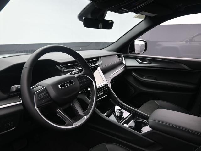 new 2025 Jeep Grand Cherokee car, priced at $42,710