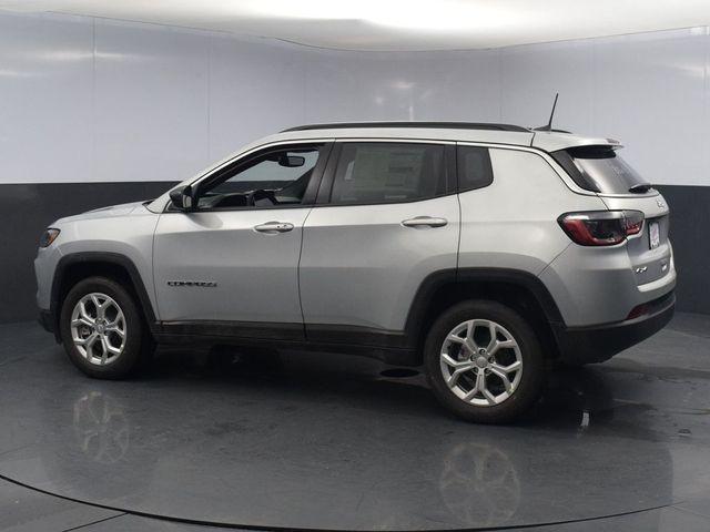 new 2024 Jeep Compass car, priced at $30,500