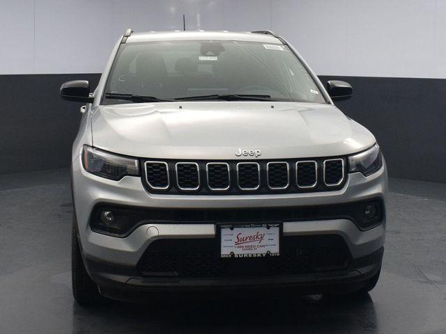 new 2024 Jeep Compass car, priced at $30,500