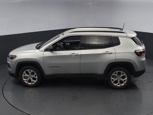 new 2024 Jeep Compass car, priced at $30,500