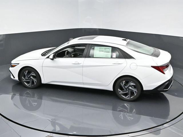 new 2025 Hyundai Elantra car, priced at $27,735