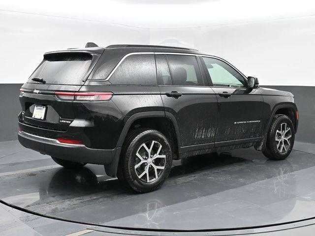 new 2025 Jeep Grand Cherokee car, priced at $50,235