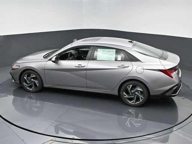 new 2025 Hyundai Elantra car, priced at $27,235