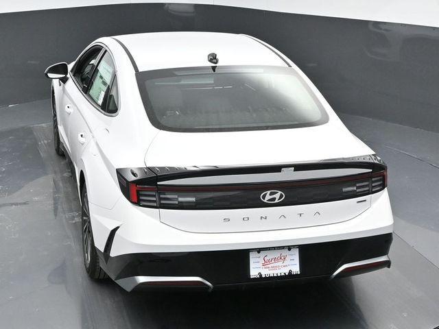 new 2025 Hyundai Sonata Hybrid car, priced at $33,180